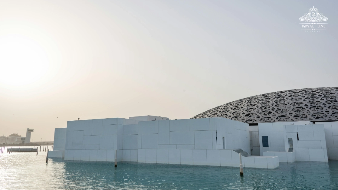 Why the Louvre Abu Dhabi Experience Stands Out?