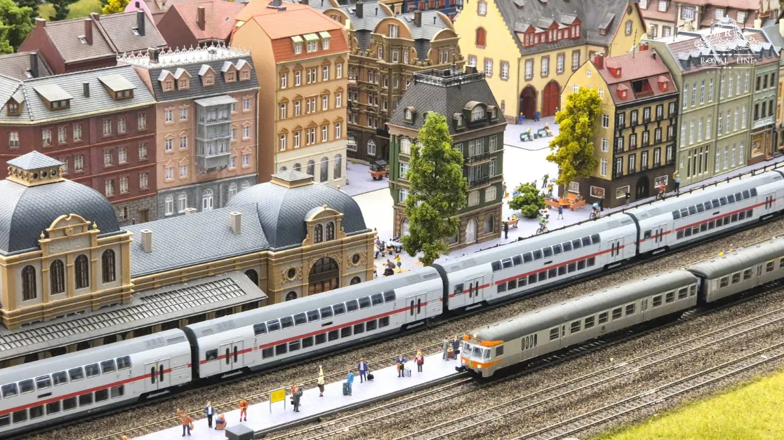 What Makes Small Worlds Dubai Special?