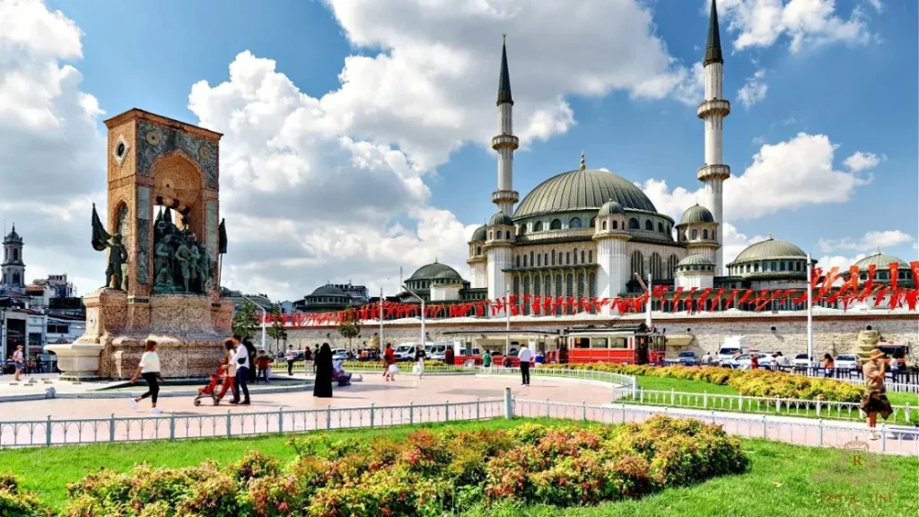 Why Travelers Choose The Royal Line Holidays in 2026