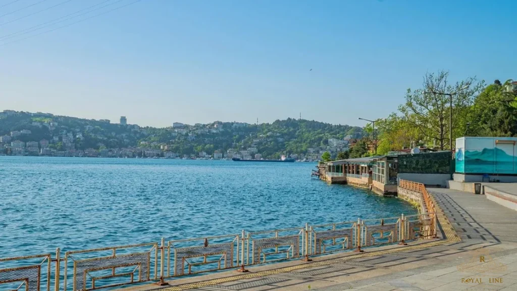 The Asian Side: Local Charms and Tranquil Atmosphere