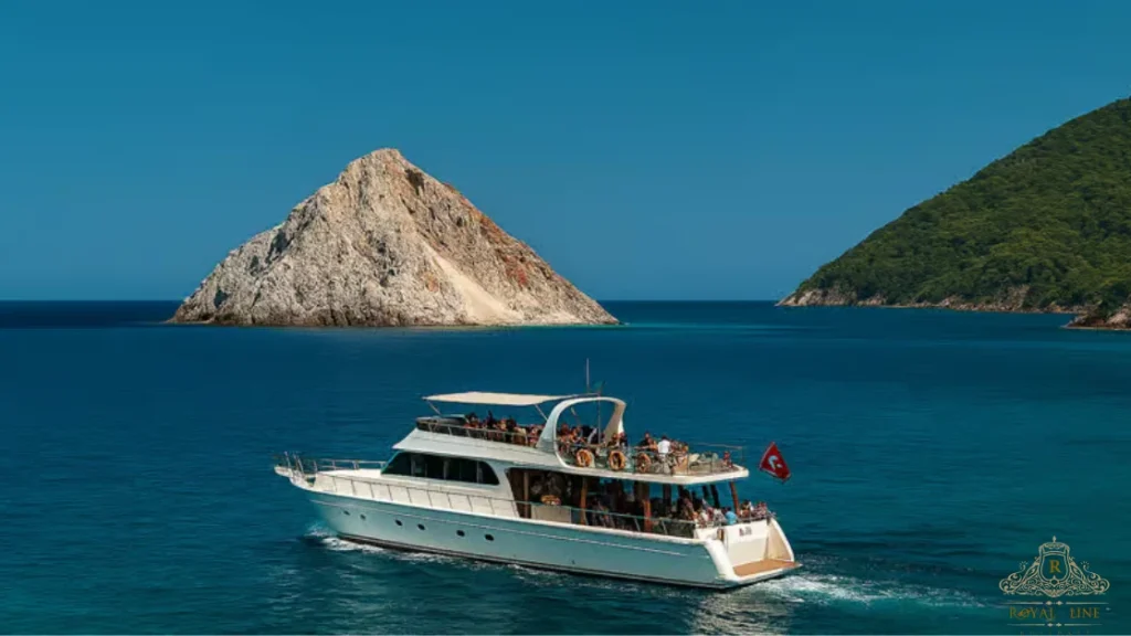 Suluada Island Small Group Boat Tour
